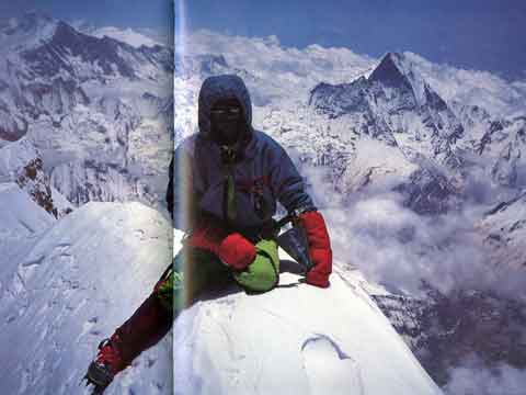 
Annapurna Summit May 10 1988 with Machapuchare beyond - Montagnes de l'esprit: trois expditions en Himalaya: Annapurna Everest Manaslu book
